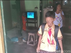 Ke Mana Ayah Tiri Samuel yang Menyiramnya dengan Air Keras?