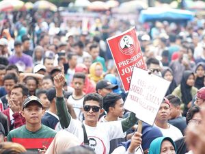 Massa Arus Bawah Jokowi Gelar Deklarasi di Tuban