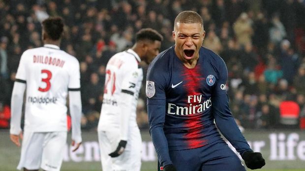 Mbappe Pilih Tidur Ketika Melihat Messi Cetak Gol