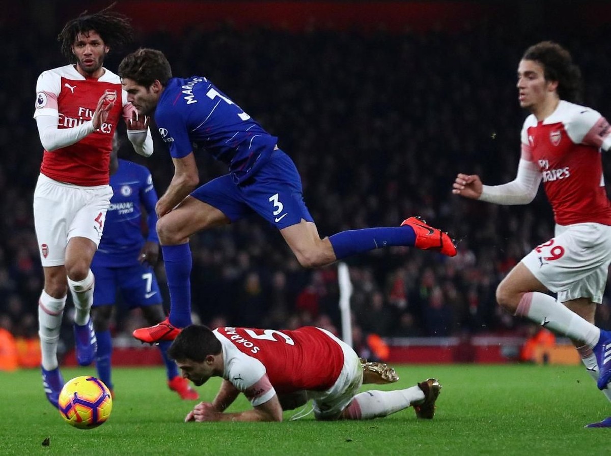 Duel Chelsea vs Arsenal di Liga Inggris musim 2018/2019. (Foto: Reuters)