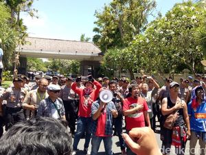 Geruduk Kongres, Suporter Desak Reformasi Total di PSSI