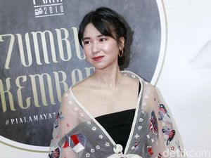 Jenguk Jefri Nichol, Laura Basuki Bawa Nasi Bebek Jenguk Jefri Nichol, Laura Basuki Bawa Nasi Bebek