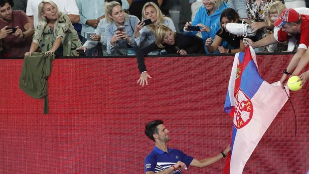 Novak Djokovic lolos ke babak perempat final Australia Terbuka.