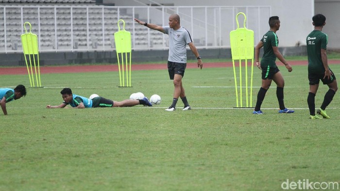 Nova Arianto, asisten pelatih Timnas Indonesia U-22
