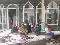 Korban Kebakaran Tomang: Semoga Pak Anies Tengok Kita