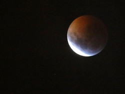 Bulan Ditabrak Asteroid, Kekuatannya Setara 1 Ton Dinamit