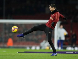 Oezil Masih Penting untuk Emery