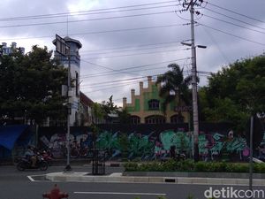 Atap Eks Hotel Toegoe Yogya Milik Probosutedjo Ambrol Atap Eks Hotel Toegoe Yogya Milik Probosutedjo Ambrol