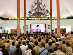 Motivasi ASN Banyuwangi, Ustaz Yusuf Mansur: Kerja sebagai Pengabdian