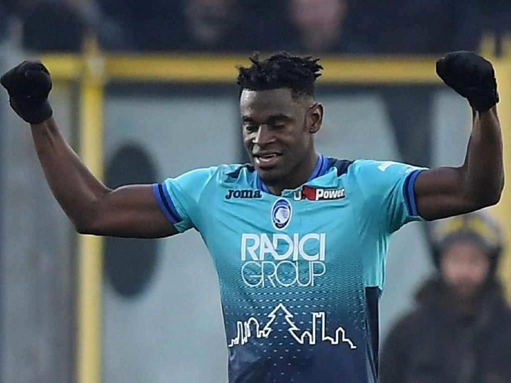 Quagliarella dan Zapata Memberi Perlawanan pada Ronaldo Quagliarella dan Zapata Memberi Perlawanan pada Ronaldo