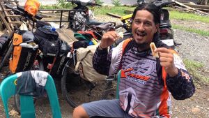 Main Film Dilan 1991, Ini Keseruan Bucek Depp Saat Makan dengan Komunitas Motor
