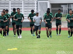 Ketum PSSI Mundur, Timnas U-22 Harus Tetap Berlatih Keras