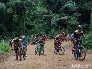 Foto: Komunitas Sepeda Promosikan Wisata Polewali Mandar