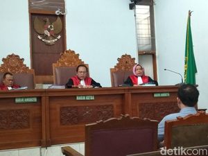 Kasus Bagi Kupon Umroh di Jaksel, Mandala Shoji Divonis 3 Bulan Bui Kasus Bagi Kupon Umroh di Jaksel, Mandala Shoji Divonis 3 Bulan Bui