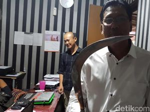 Bandit Bercelurit Tulisan Arab Dibekuk Polisi Sukabumi