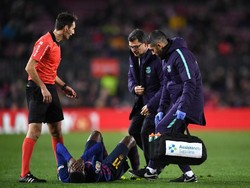 Sebuah pukulan untuk Barcelona ketika Dembele cedera dan harus ditarik keluar. Pencetak gol pembuka ini digantikan oleh Malcom. (Foto: David Ramos/Getty Images)