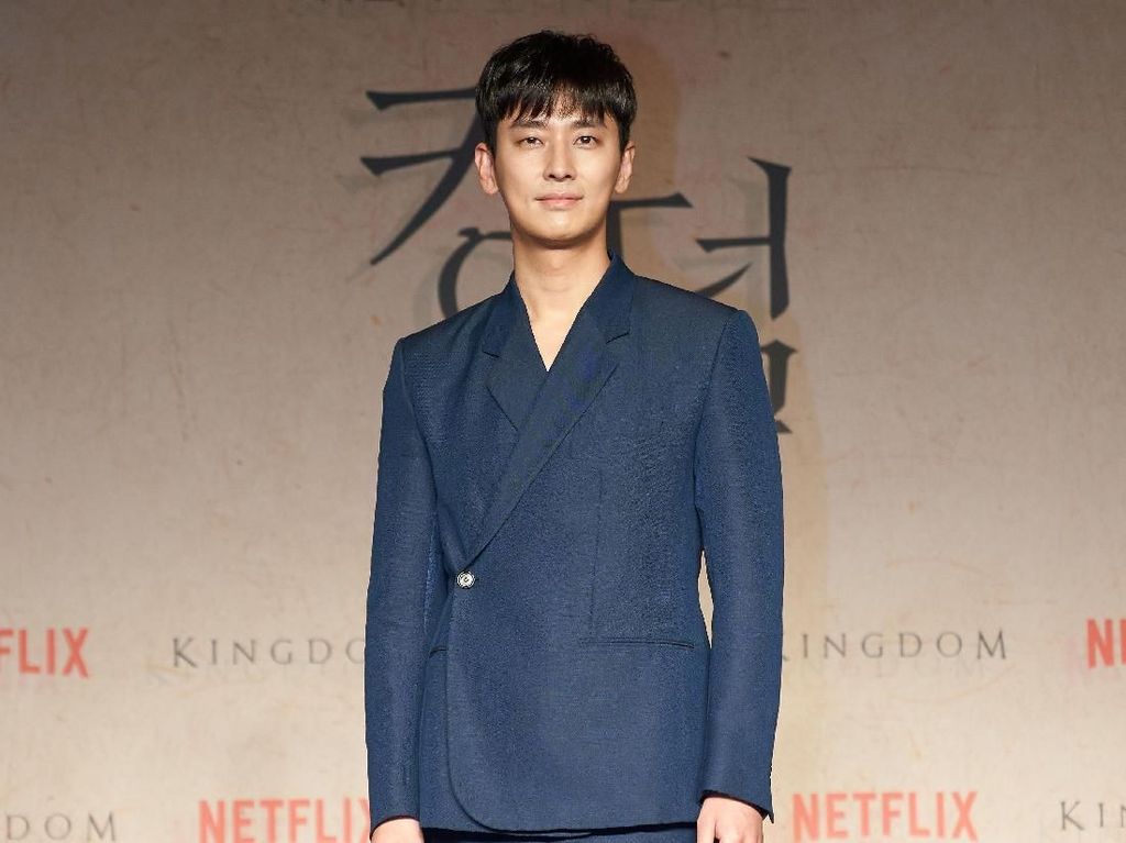 Ju Ji-hoon Cerita Beratnya Medan Saat Syuting Kingdom Ju Ji-hoon Cerita Beratnya Medan Saat Syuting Kingdom