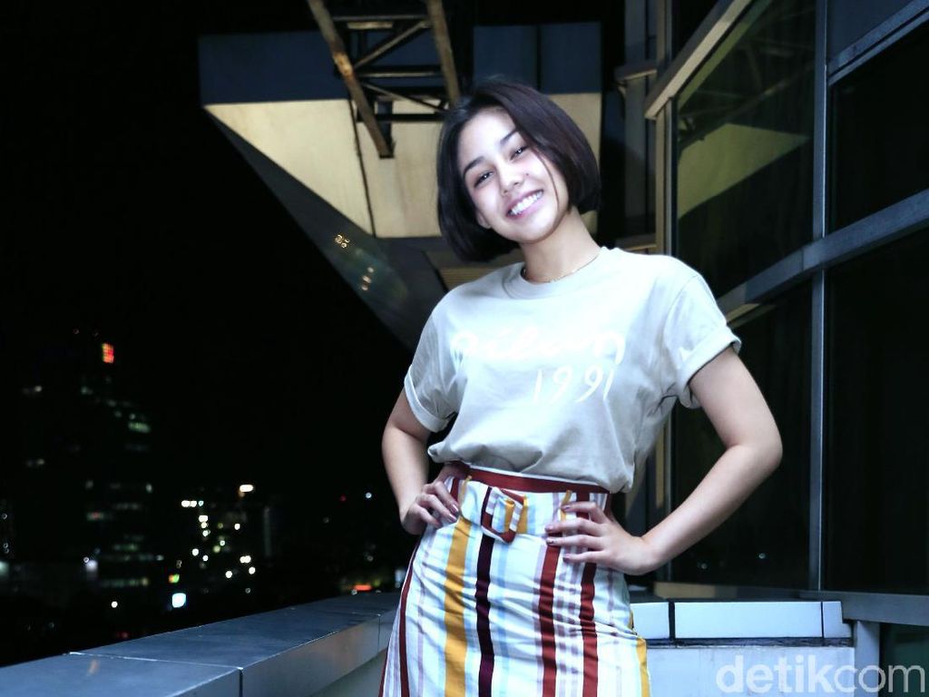 Vanesha Prescilla Dipercaya Bawakan Soundtrack Dilan 1991 Vanesha Prescilla Dipercaya Bawakan Soundtrack Dilan 1991