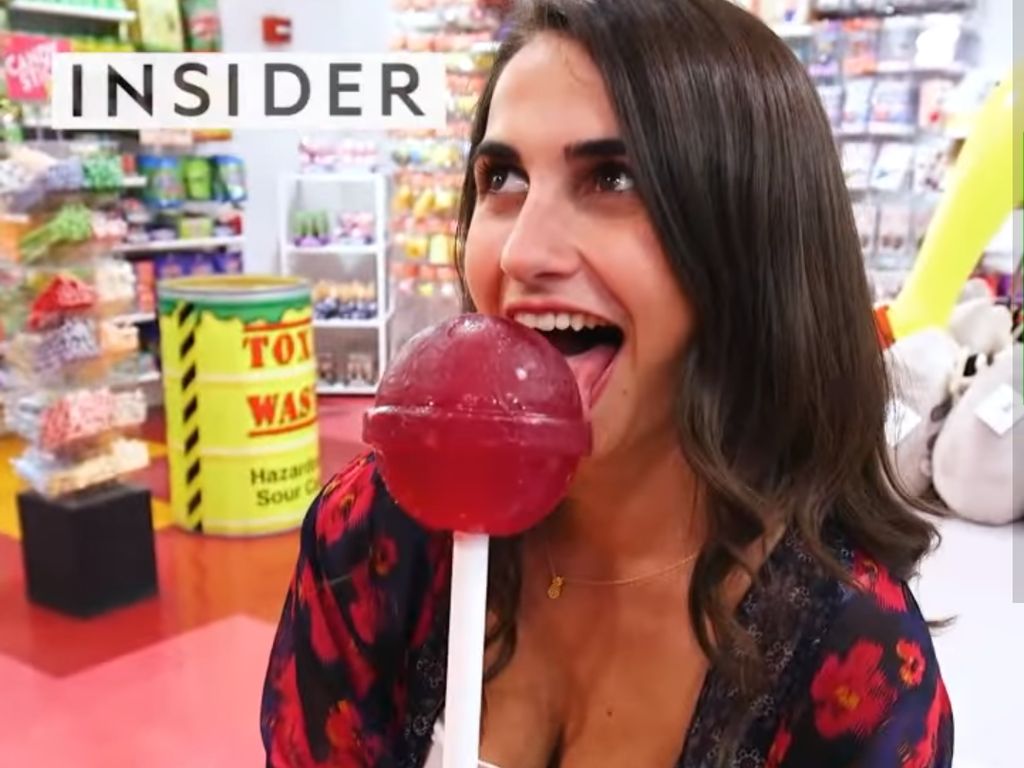 Pencinta Permen Bisa Jajan Lollipop hingga Permen Jelly Jumbo di Sini