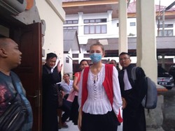 Bawa Ganja dari Spanyol, Fotografer Cantik dari Belarus Dipenjara di Bali