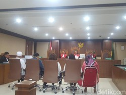 5 Anggota DPRD Sumut Dituntut 4 Tahun Penjara