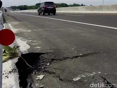 Before After Tol Pemalang-Batang Retak yang Kini Normal