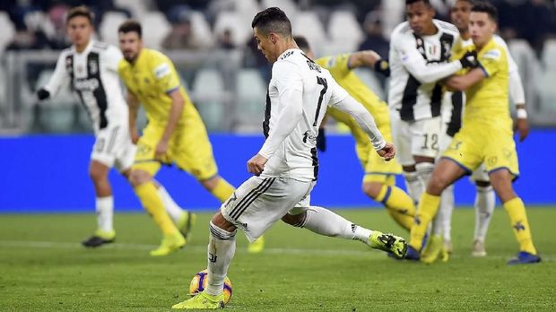 Tanda-tanda Ronaldo Gagal Penalti Sudah Tampak di Latihan