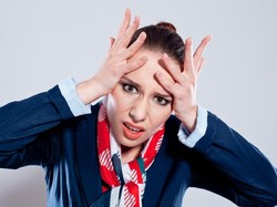 Tantangan Pramugari: Perut Kembung dan Kentut-kentut