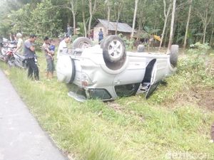 Mobil Kepala Dinas di Sumsel Tabrak Ibu dan Anak hingga Tewas