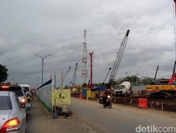 Underpass Dibangun, Lalin di Simpang Empat Karanglo Mulai Dialihkan