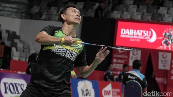 Smash Keras Loloskan Sony Dwi Kuncoro