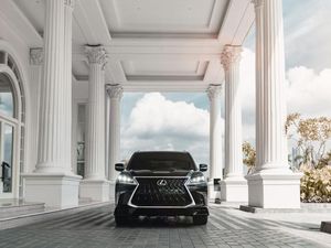 Mobil Apa yang Cocok Buat Presiden Jokowi, Lexus? Mobil Apa yang Cocok Buat Presiden Jokowi, Lexus?