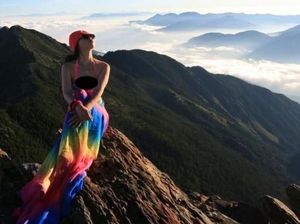 Pendakian Terakhir Gigi Wu Si Bikini Climber Pendakian Terakhir Gigi Wu Si Bikini Climber