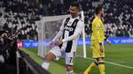 Senyum Dong, Ronaldo