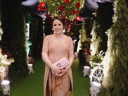 Selamat! Momo Geisha Lahirkan Anak Pertama