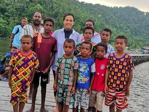 Hati Adem Melihat Sri Mulyani Bercengkerama dengan Anak-anak