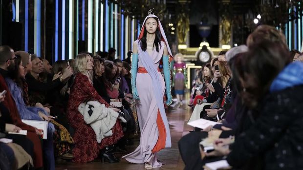 koleksi Schiaparelli