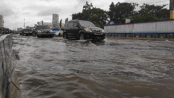 Penampakan Titik Banjir yang Kepung Makassar