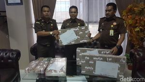 Jebret! Penampakan Uang Segunung Rp 4,6 M yang Dibalikin Koruptor