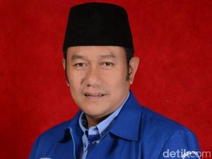 Bupati Arifin Tak Ngantor, PD: Jangan Lempar Isu yang Tak Relevan Bupati Arifin Tak Ngantor, PD: Jangan Lempar Isu yang Tak Relevan