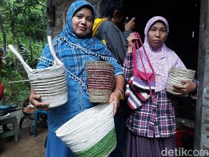 Jual Gerabah Hingga Madu, Ekonomi Warga Desa di Borobudur Meningkat Jual Gerabah Hingga Madu, Ekonomi Warga Desa di Borobudur Meningkat