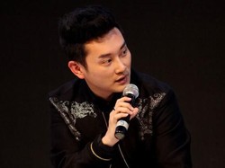 Foto Malam Hari Pakai Smartphone, Ini Tipsnya dari Rio Motret