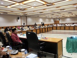 Letjen Doni Kerahkan Tambahan Prajurit TNI Bantu Pembangunan Pascagempa