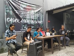 Aktivis Tolak Alih Fungsi Cagar Alam Kamojang dan Papandayan