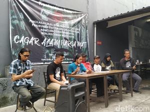 Aktivis Tolak Alih Fungsi Cagar Alam Kamojang dan Papandayan Aktivis Tolak Alih Fungsi Cagar Alam Kamojang dan Papandayan