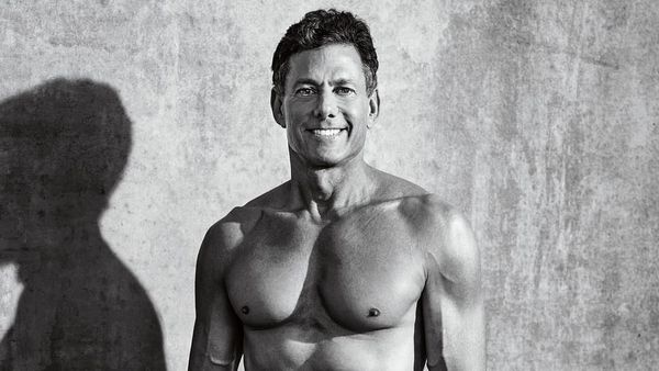 Potret Pria 61 Tahun Punya Perut Sixpack, Bikin yang Masih Muda Jadi Iri