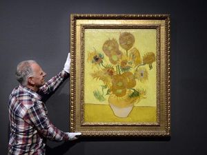 Tak Lagi Keliling Dunia, Lukisan Langka Sunflowers akan Tinggal di Amsterdam Tak Lagi Keliling Dunia, Lukisan Langka Sunflowers akan Tinggal di Amsterdam