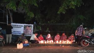 Potret Kesetiaan Ahoker Menanti Ahok Bebas