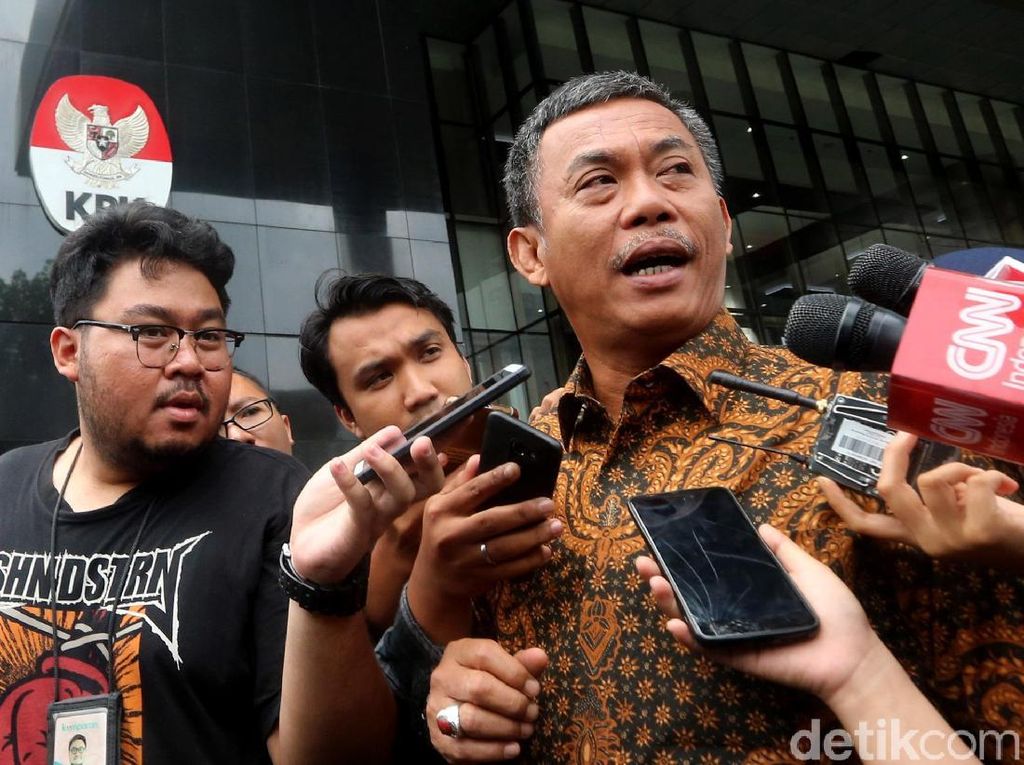 Ketua DPRD DKI Bantah Penentuan Tarif MRT Terkait Pemilu Ketua DPRD DKI Bantah Penentuan Tarif MRT Terkait Pemilu