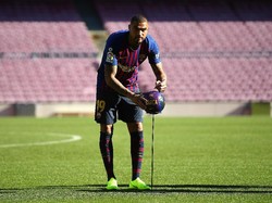 Tentang Nomor 19 Boateng di Barcelona